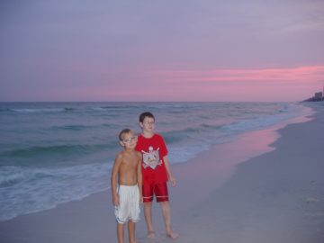 Cathies_first_seaside_pics_2007 004.JPG