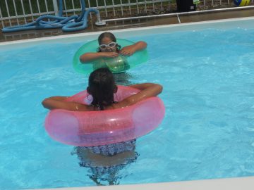 Rachaels freaking photos. 2011 002.JPG