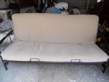 garage sell 018-800.jpg